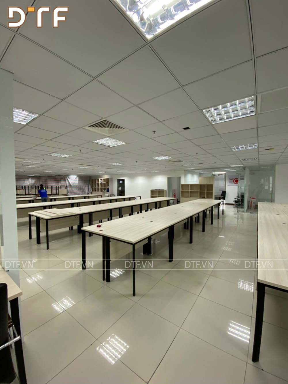 Cung cấp lắp đặt nội thất, cải tạo văn phòng Central Retail 1200 m2